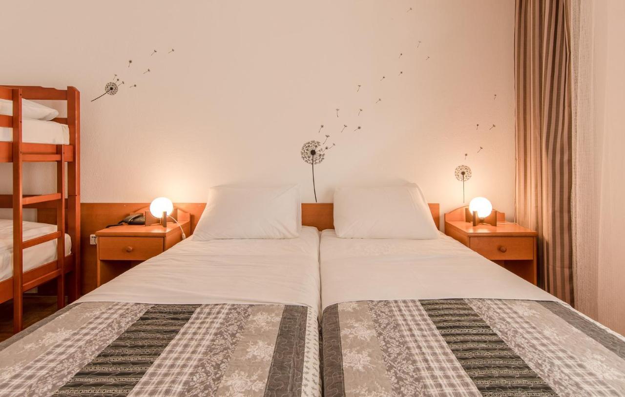 Hotel Barba Starigrad Paklenica Eksteriør bilde