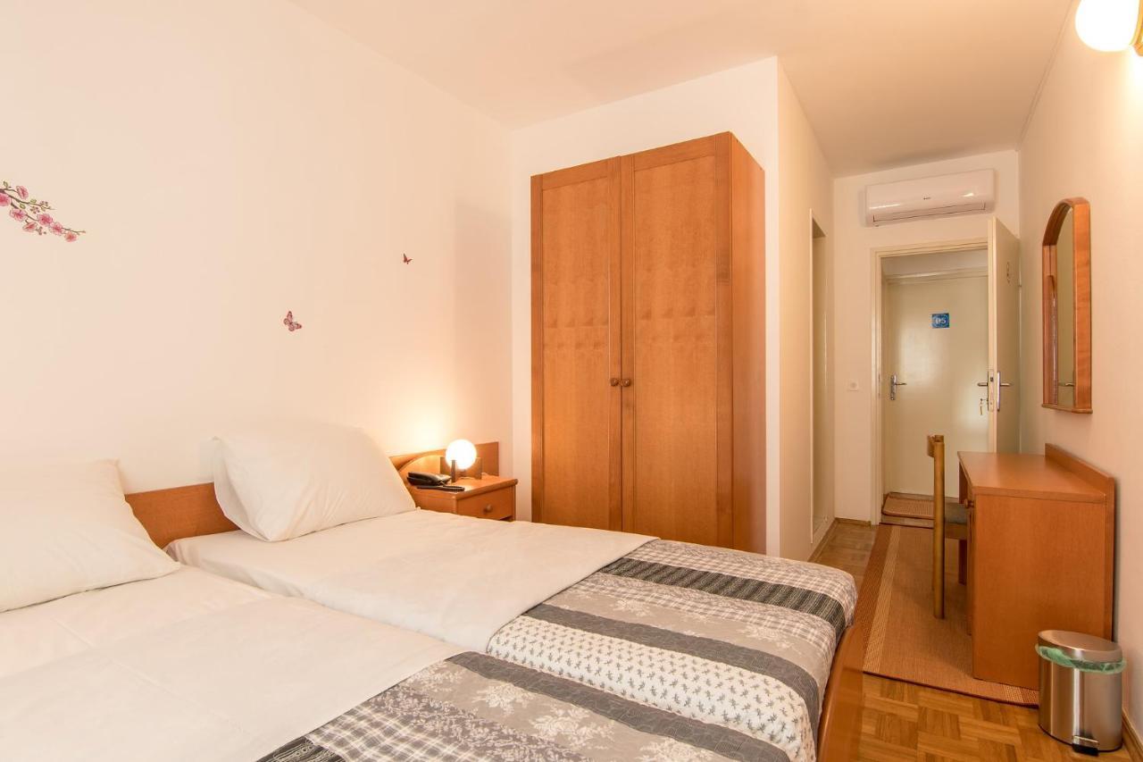 Hotel Barba Starigrad Paklenica Eksteriør bilde