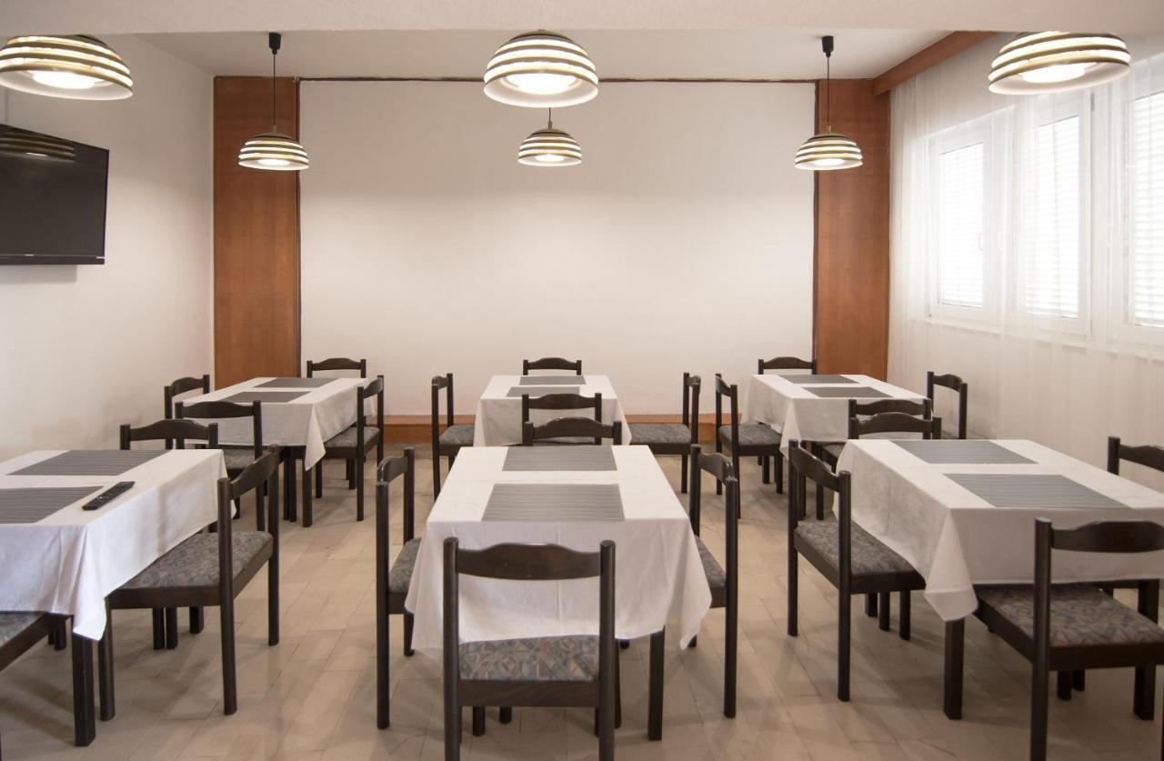 Hotel Barba Starigrad Paklenica Eksteriør bilde