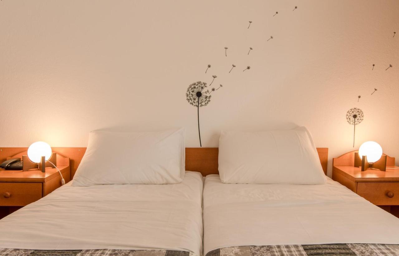 Hotel Barba Starigrad Paklenica Eksteriør bilde